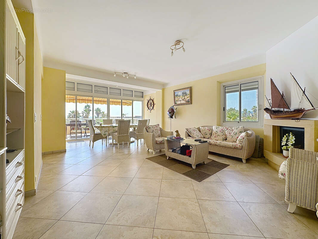 Maison à FREJUS