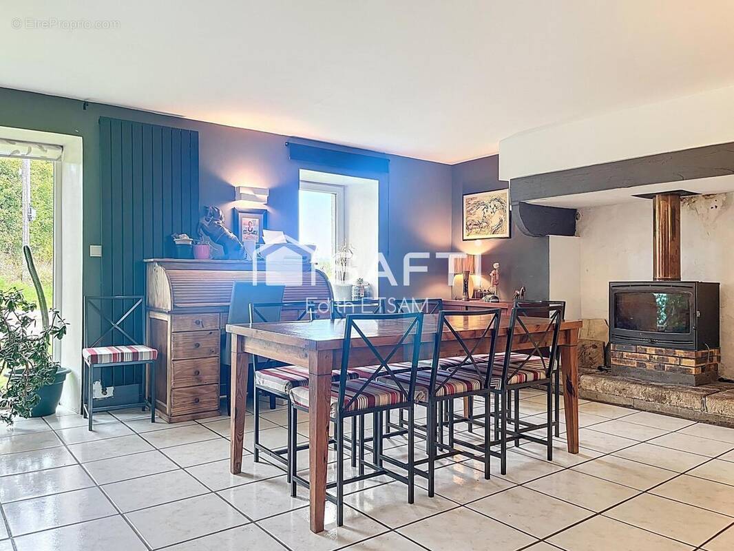 Photo 1 - Maison à SAINT-THOIS