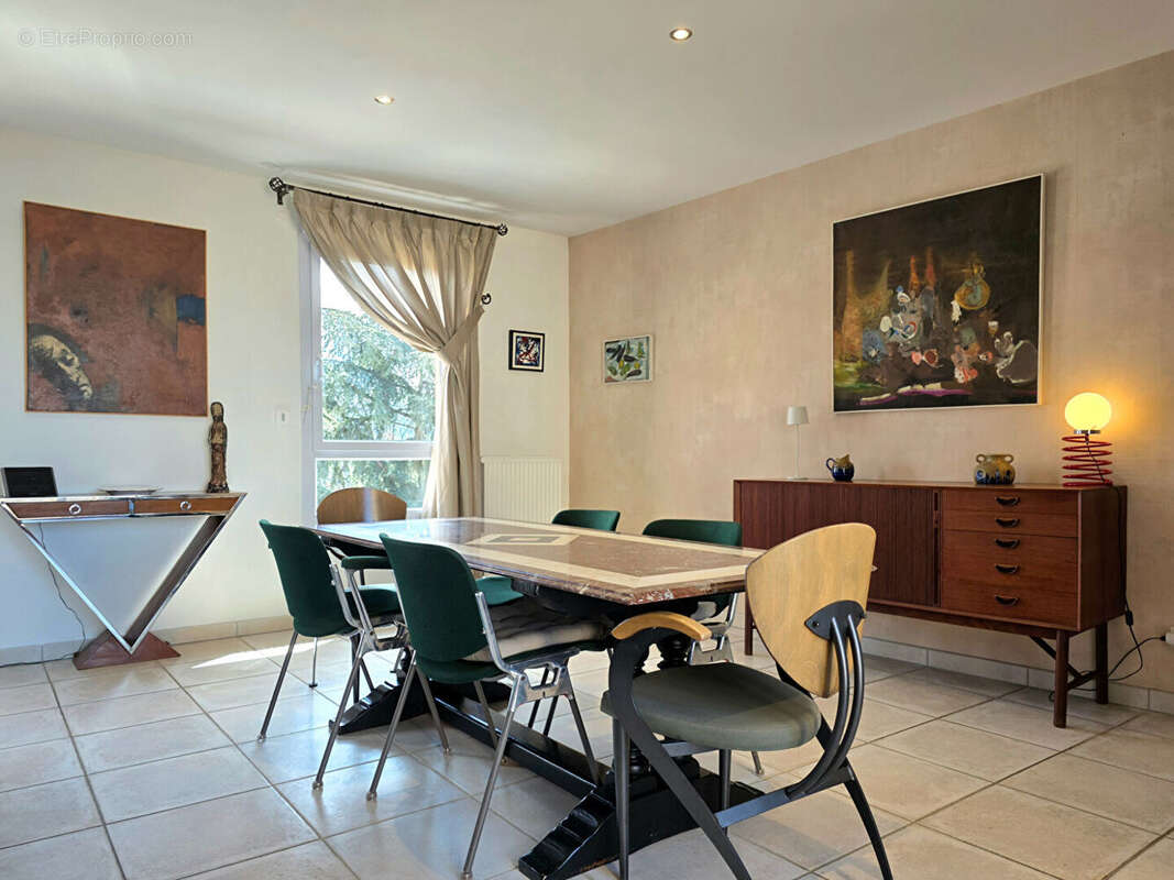 Appartement à ROMANS-SUR-ISERE