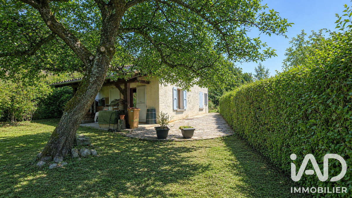 Photo 2 - Maison à CHAMP-SUR-DRAC