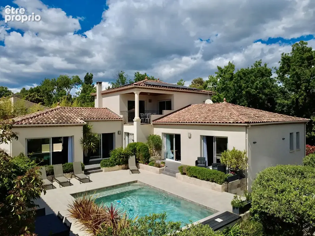 Maison à RESTINCLIERES
