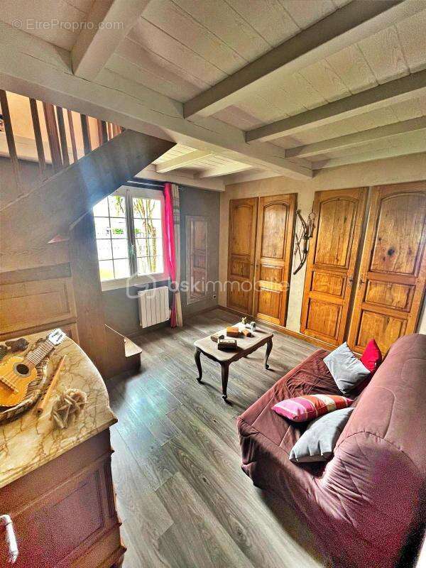 Baisse de prix pour cette Maison de 5 pieces avec piscine, garage et jardin- calme et confort assurés - photo 6