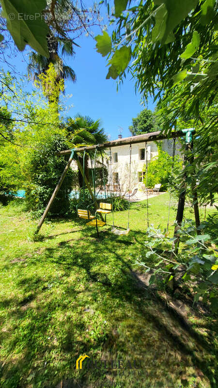 Maison à SAINT-ANDRE-DE-CUBZAC