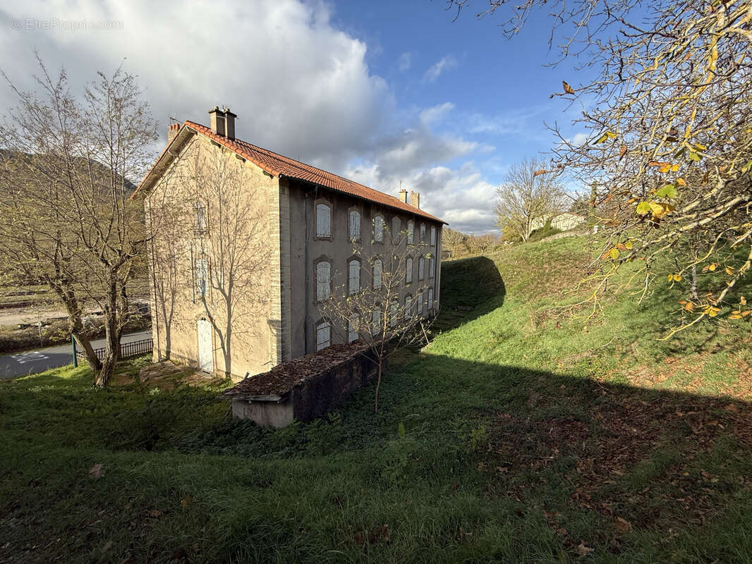 Maison à TOURNEMIRE