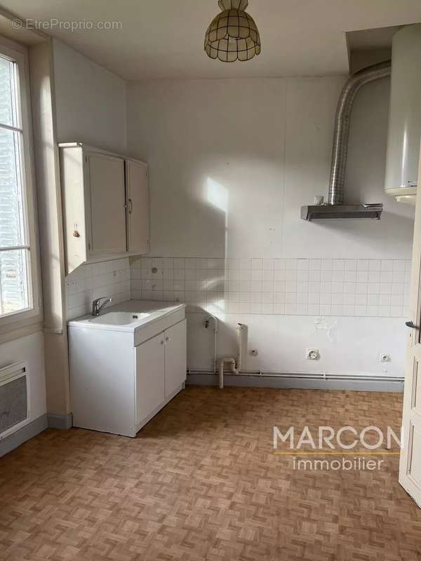 Maison à MOUTIER-ROZEILLE