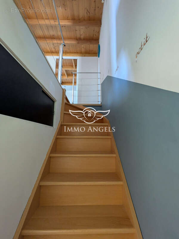 Escalier - Maison à CLERMONT-L&#039;HERAULT