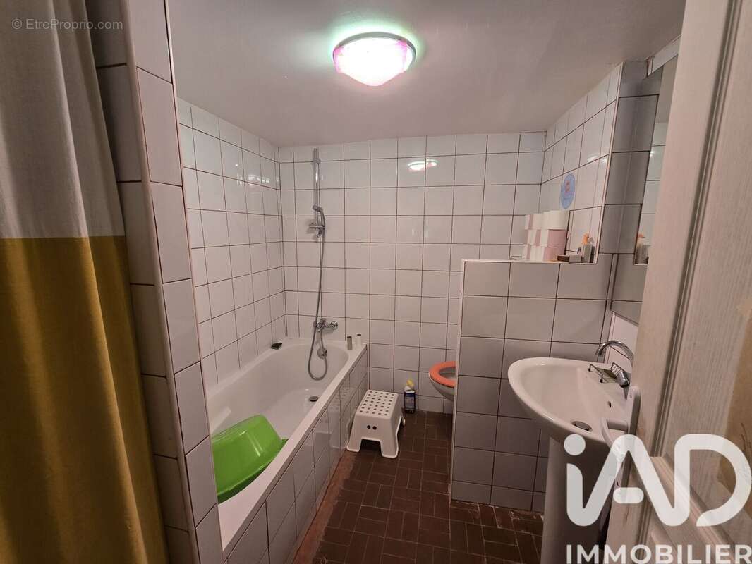 Photo 8 - Commerce à MARSEILLE-2E