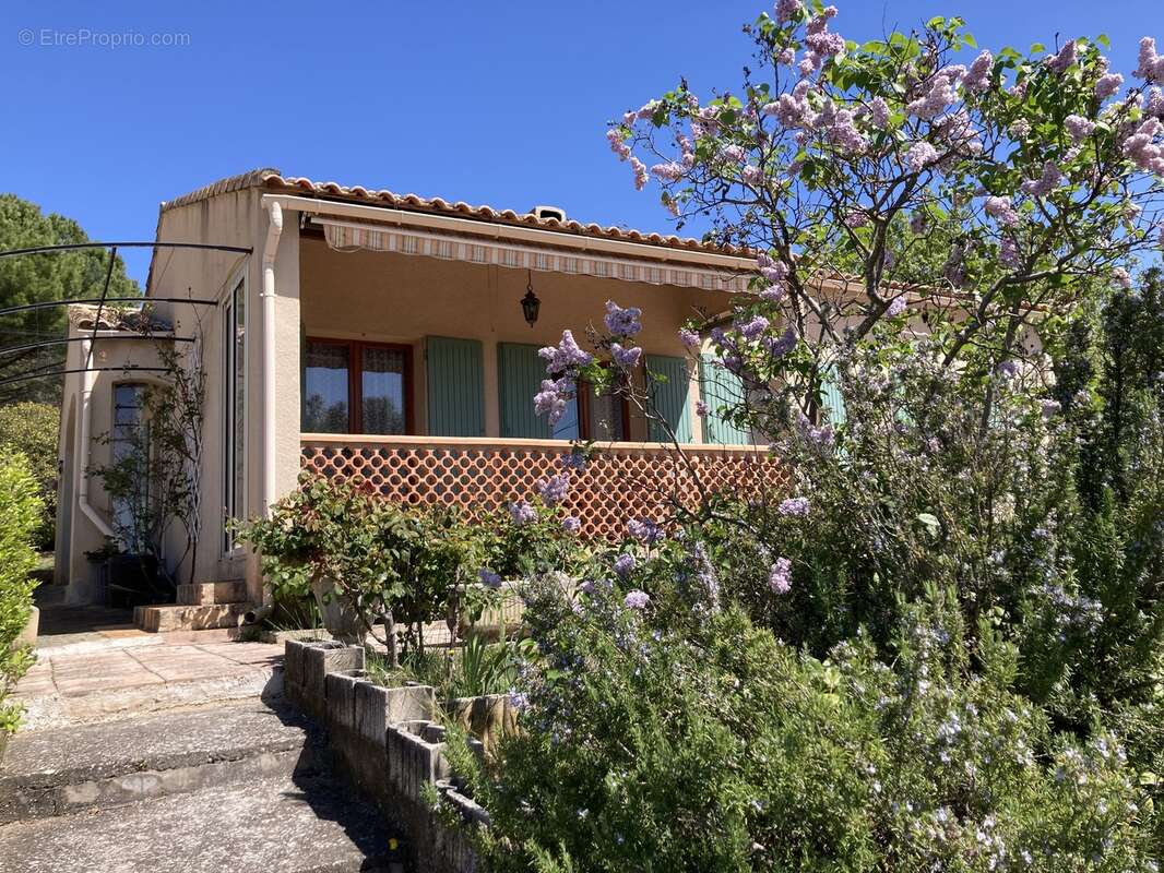Maison à VILLELAURE