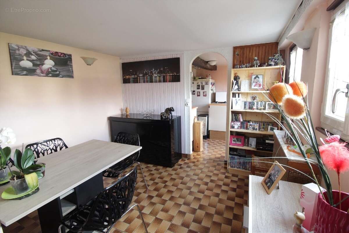 Maison à YERRES