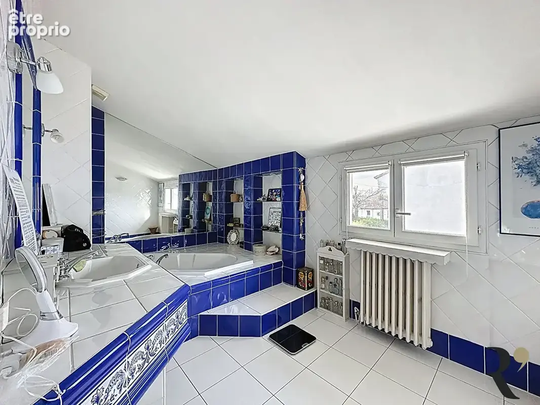 Toulouse, Cote Pavée / Maison T6 de charme 153 m² avec garage et jardin ! - photo 17
