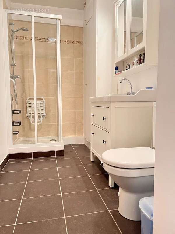 Appartement à PARIS-19E