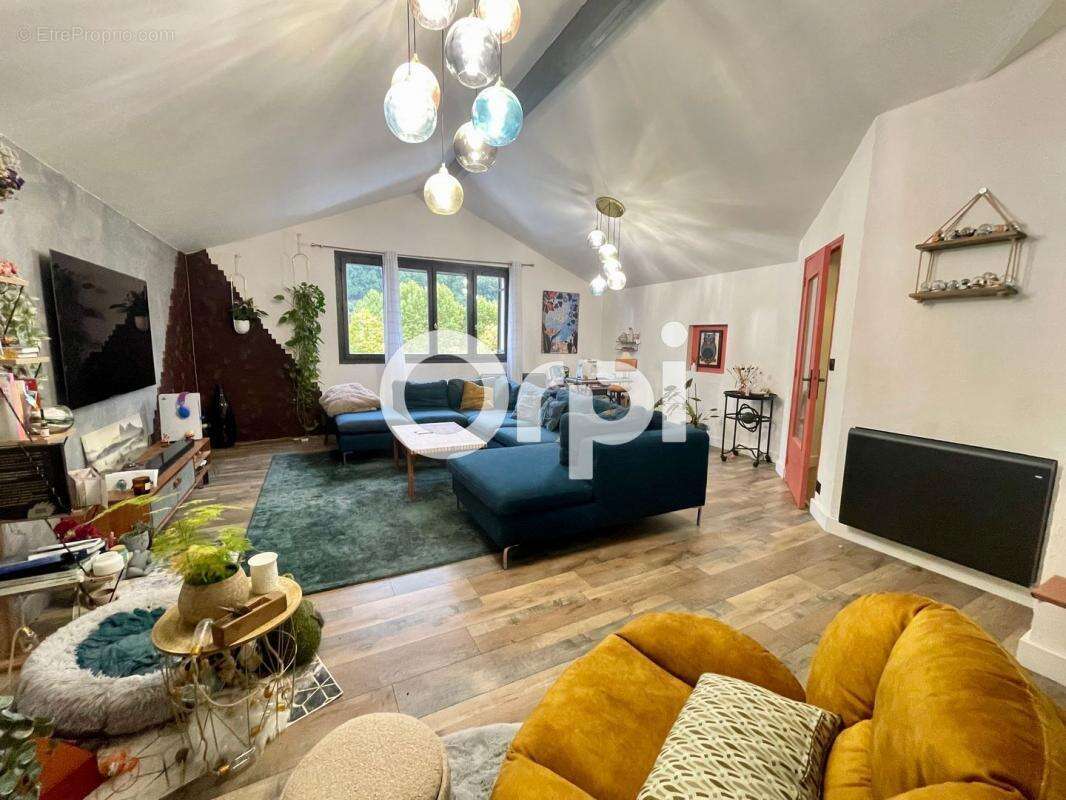 Appartement à VILLARD-BONNOT