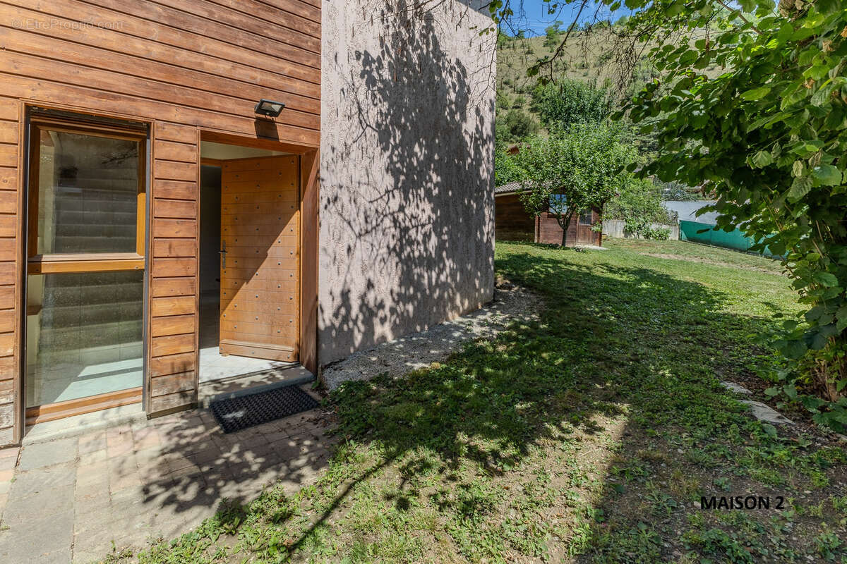 Deux maisons mitoyennes - Villette, proche d'Aime-La Plagne (surface totale de 280m2) - photo 17
