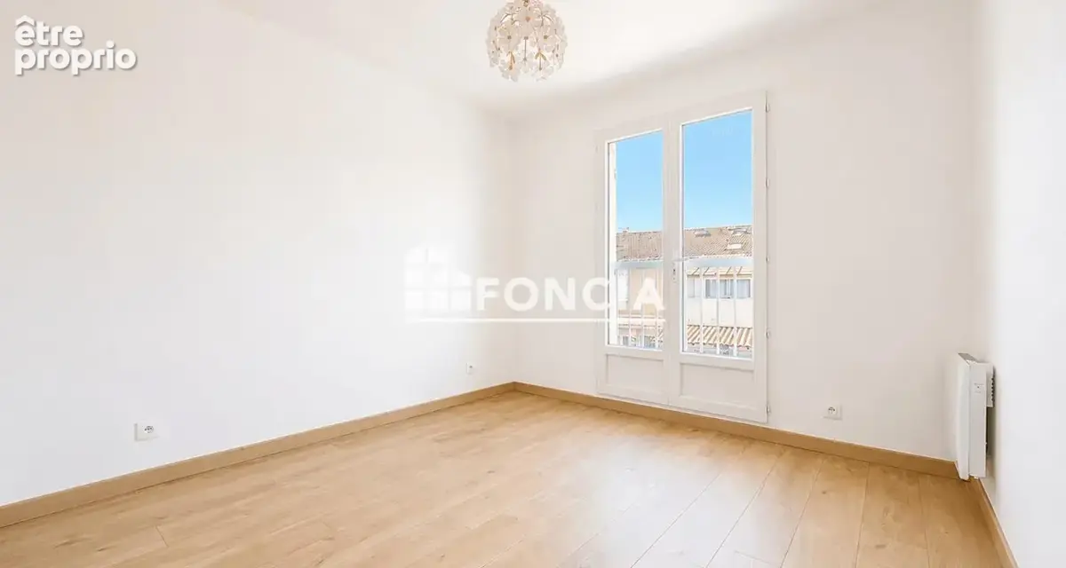 Appartement t2 - centre ville - residence la cauquiere cogolin - photo 4
