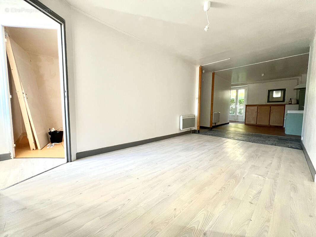 Appartement à LAROQUEBROU