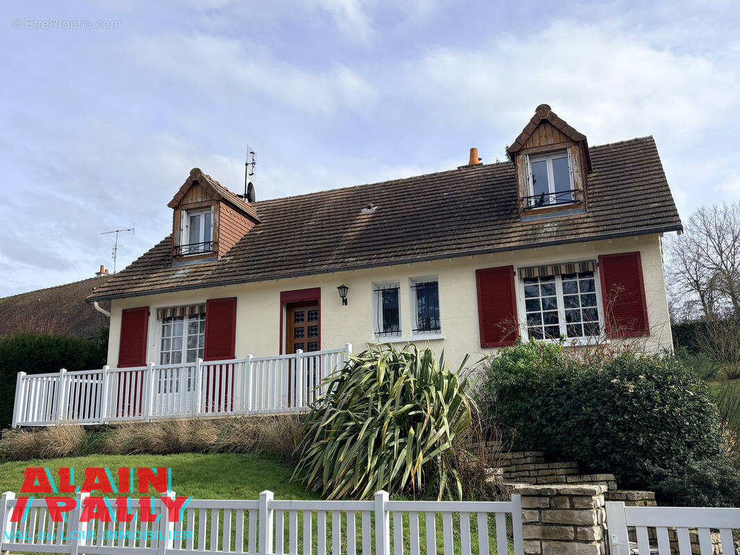 Maison à CLOYES-SUR-LE-LOIR