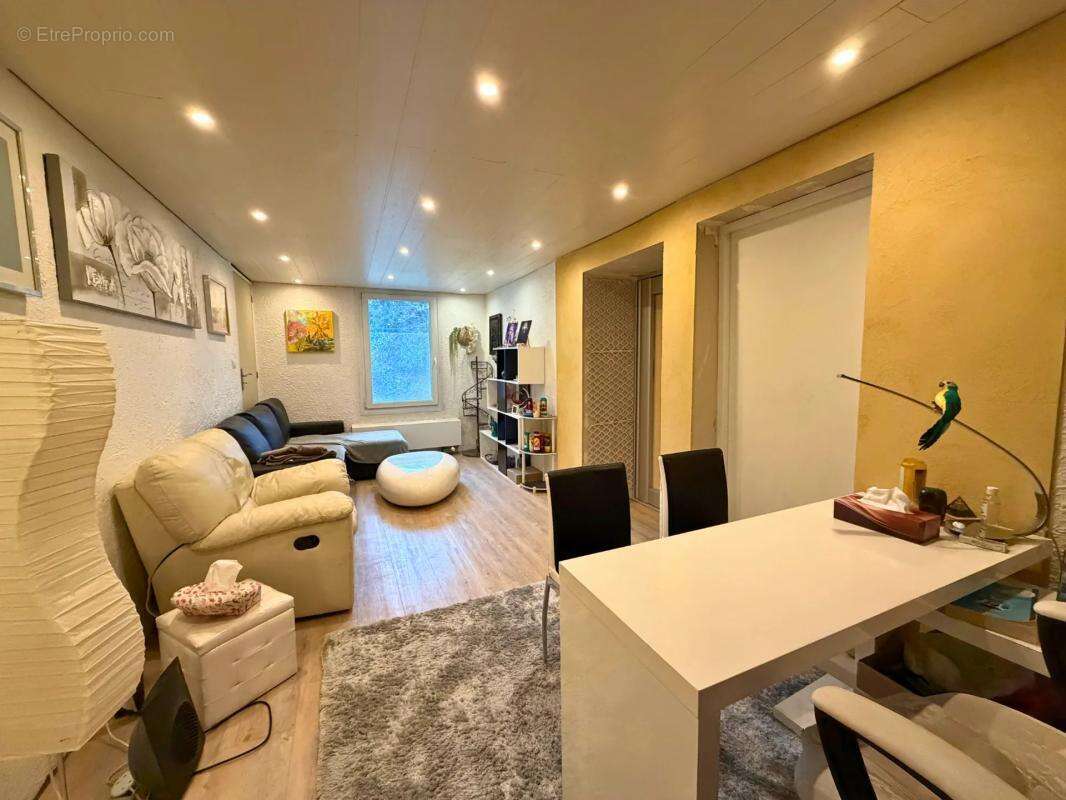 Maison à LES ABRETS