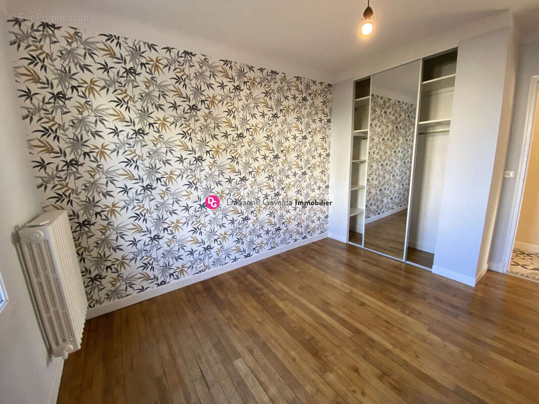 Appartement 79 m² à Rodez  - photo 4