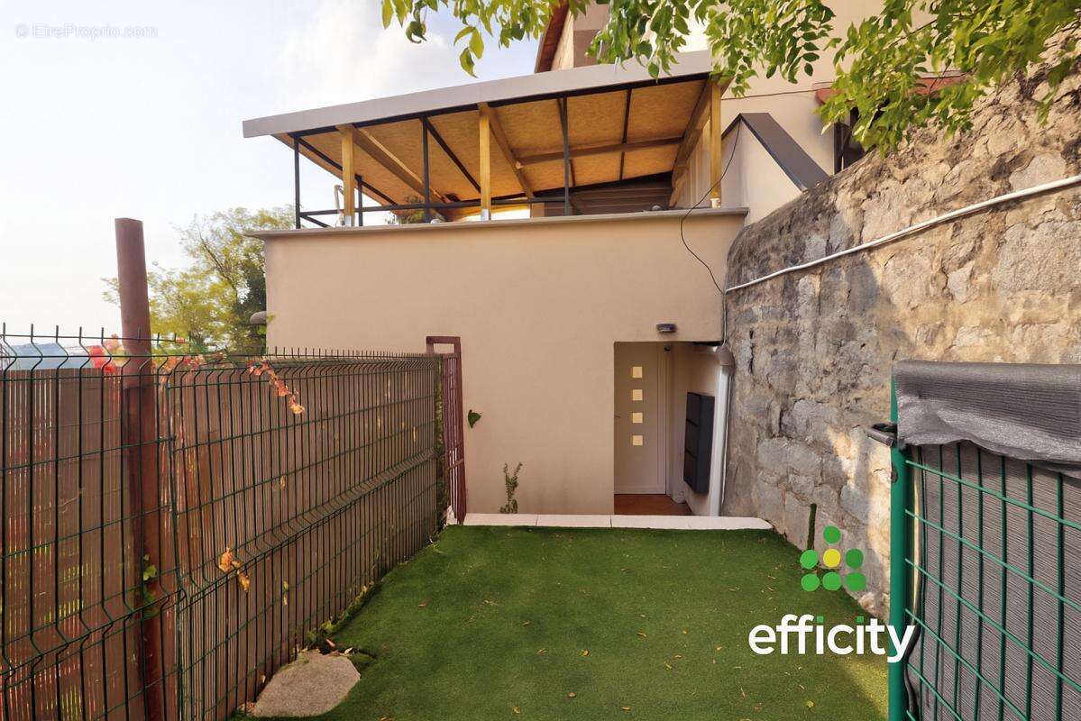 Appartement à OULLINS