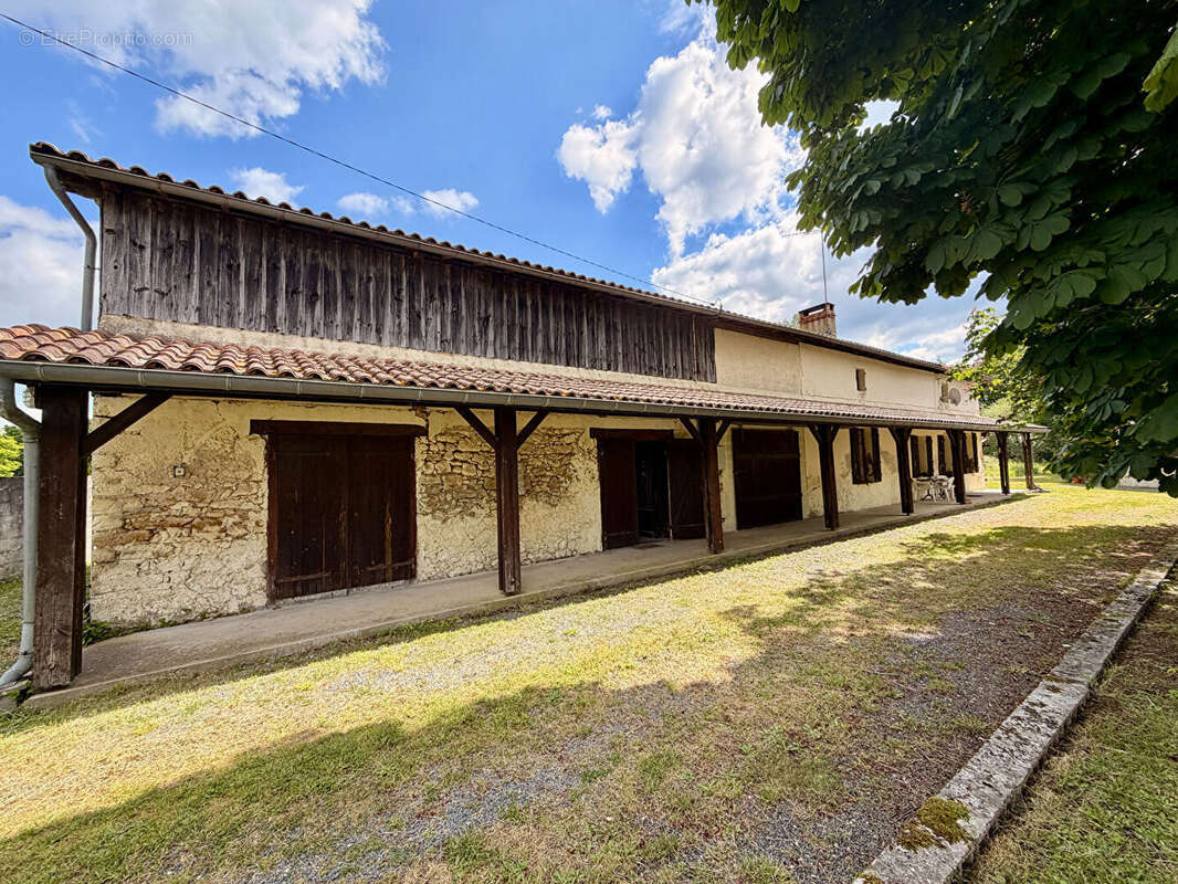 Maison à BALIZAC