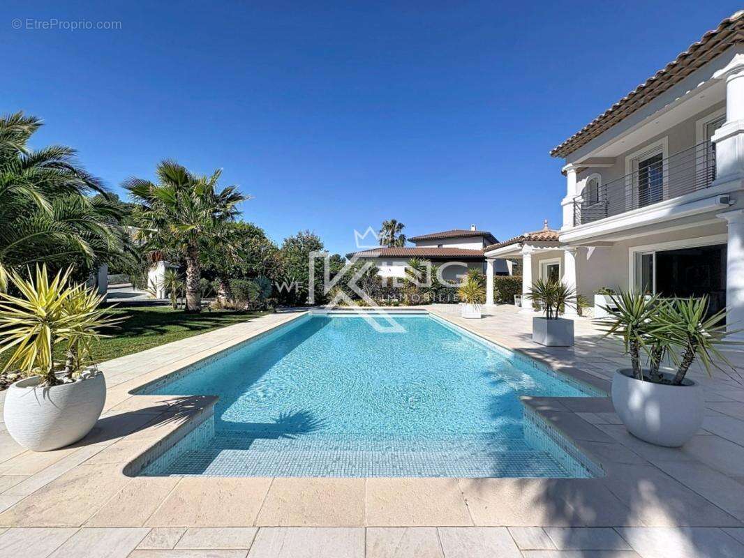 Maison à SAINT-RAPHAEL