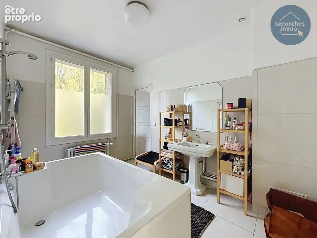 Maison Bourgeoise de 295 m² et 954 m² de terrain entièrement rénovée à La Loupe - photo 18
