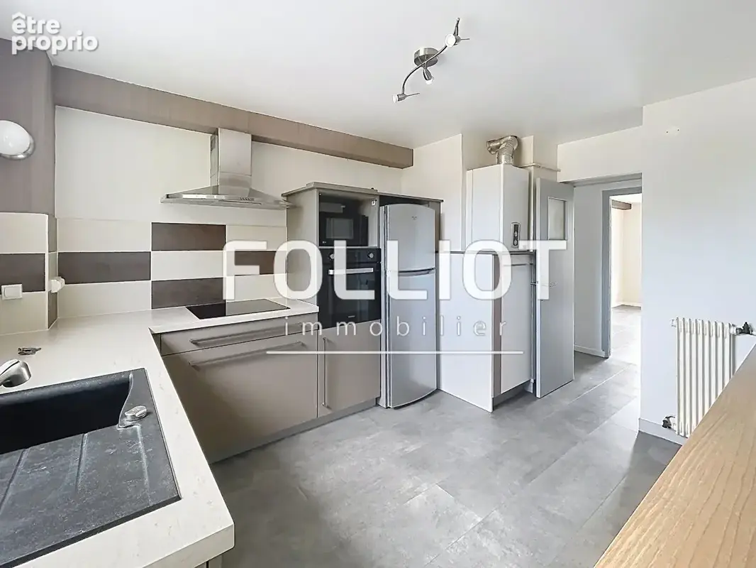 Photo Appartement à Fougeres au prix de 134 000€