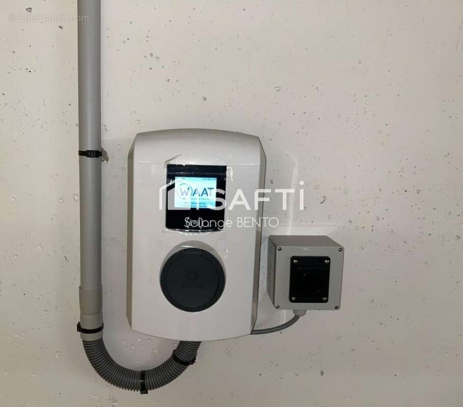 Photo 3 - Parking à COURBEVOIE