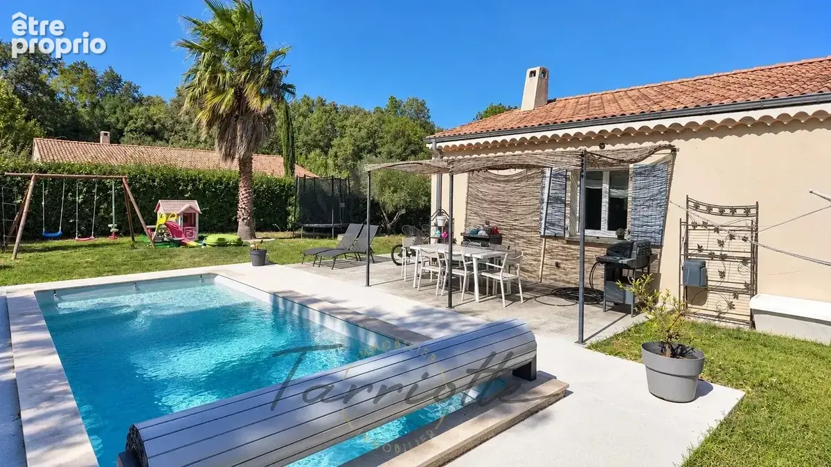 VILLA - 10907 - photo 2