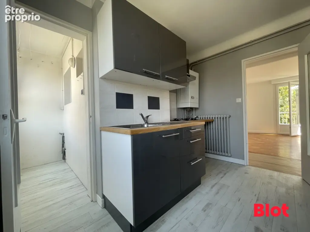 Appartement 69 m² à Rennes  - photo 2