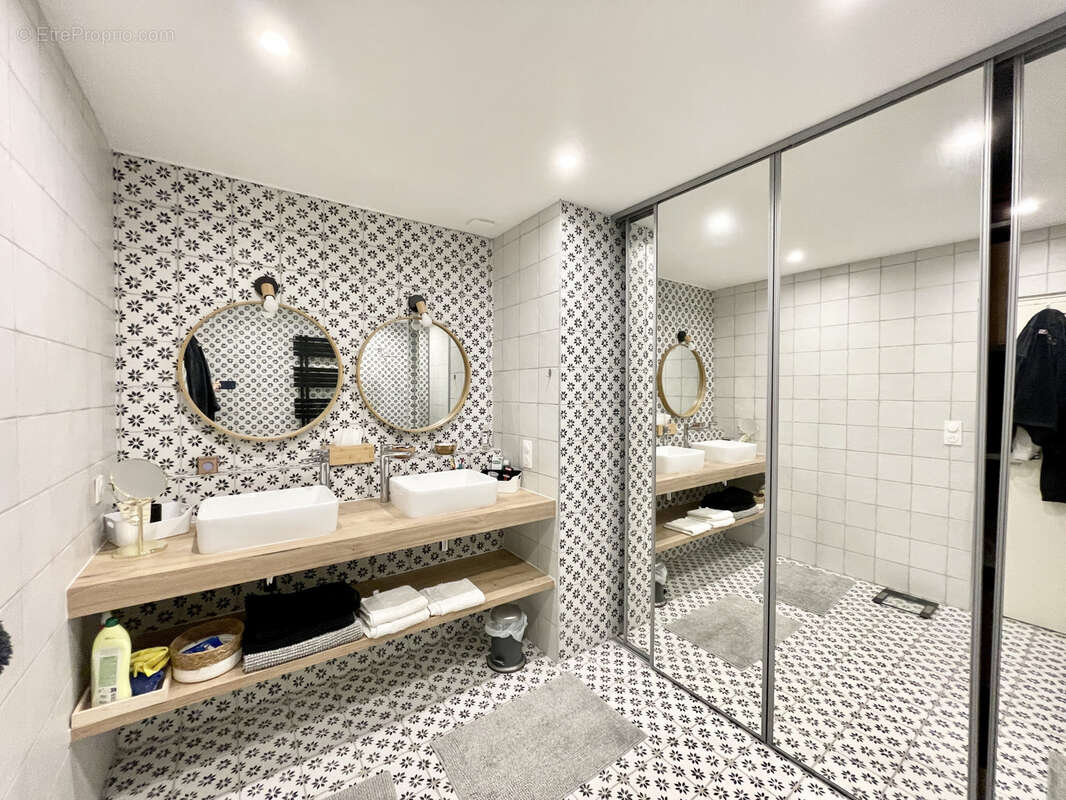 Maison à AIGUES-VIVES