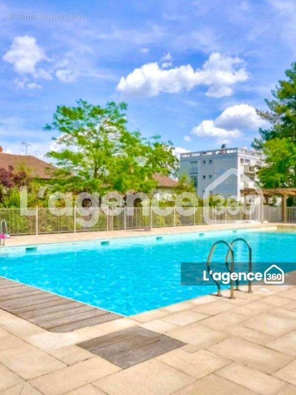 Appartement à GARCHES