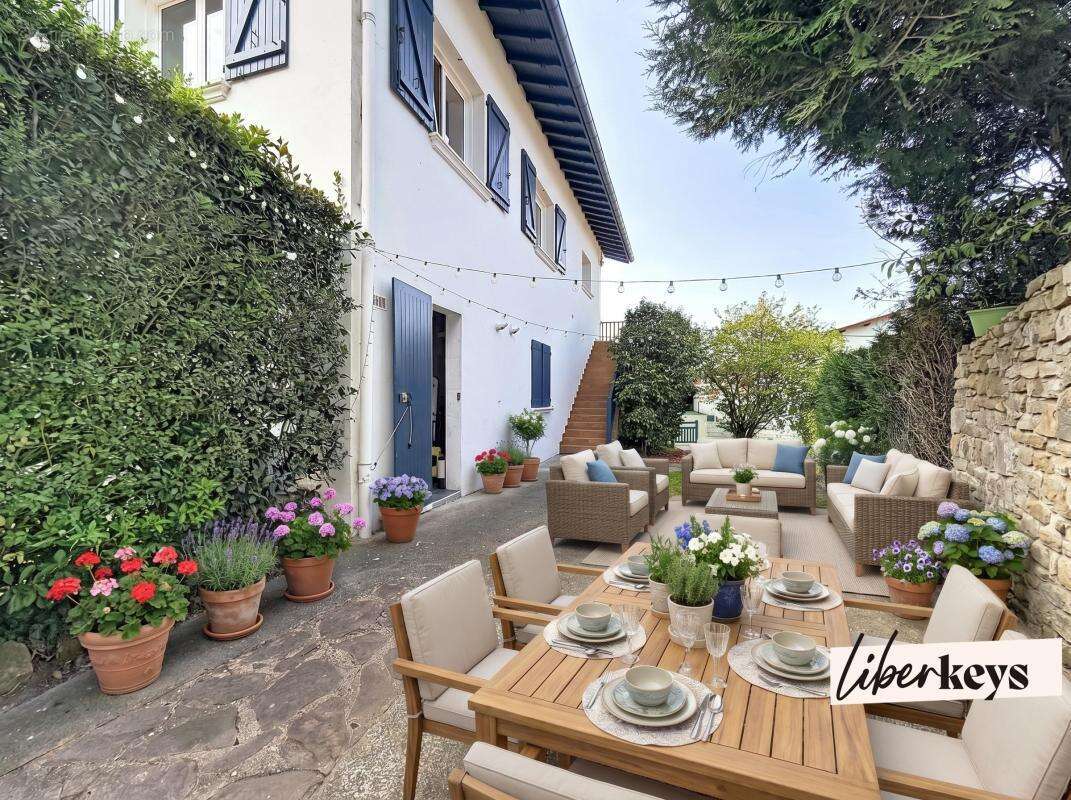 Appartement à CIBOURE