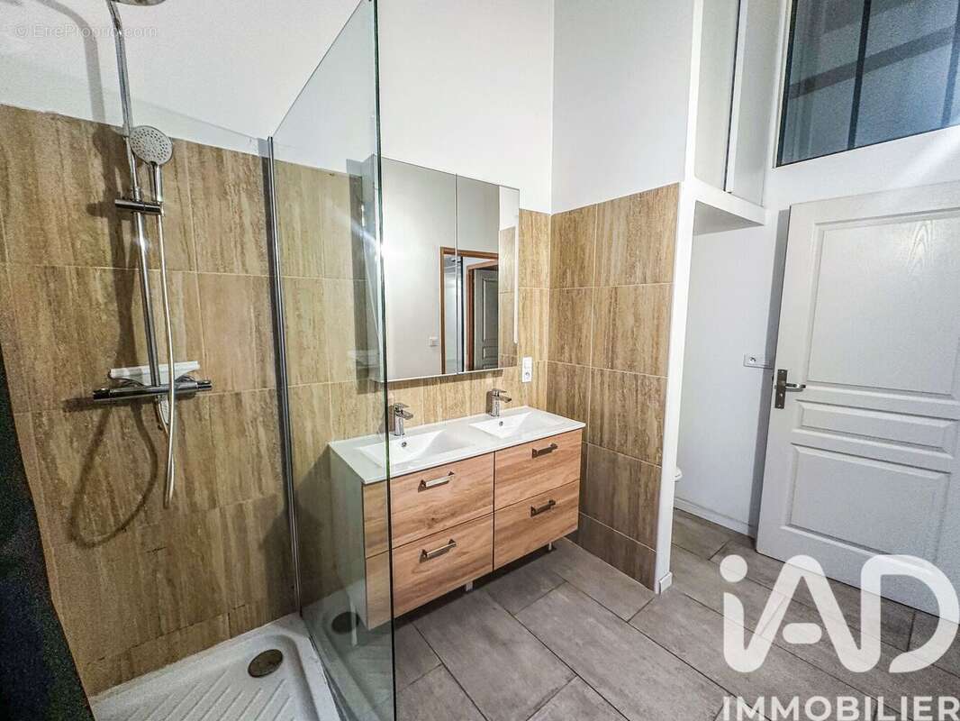 Photo 5 - Appartement à SOLLIES-PONT