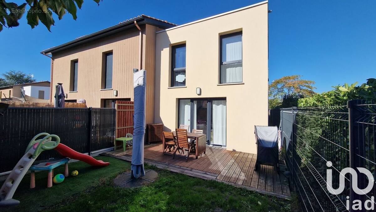 Photo 1 - Maison à PAREMPUYRE