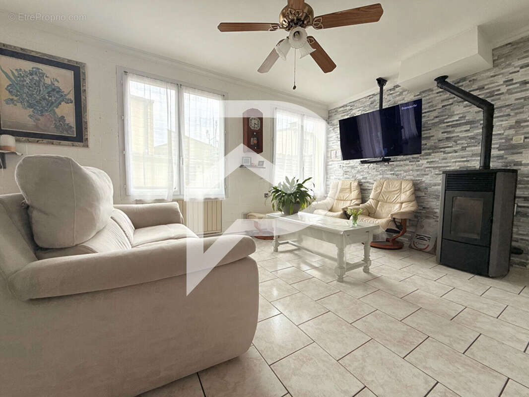 Maison à MONTATAIRE