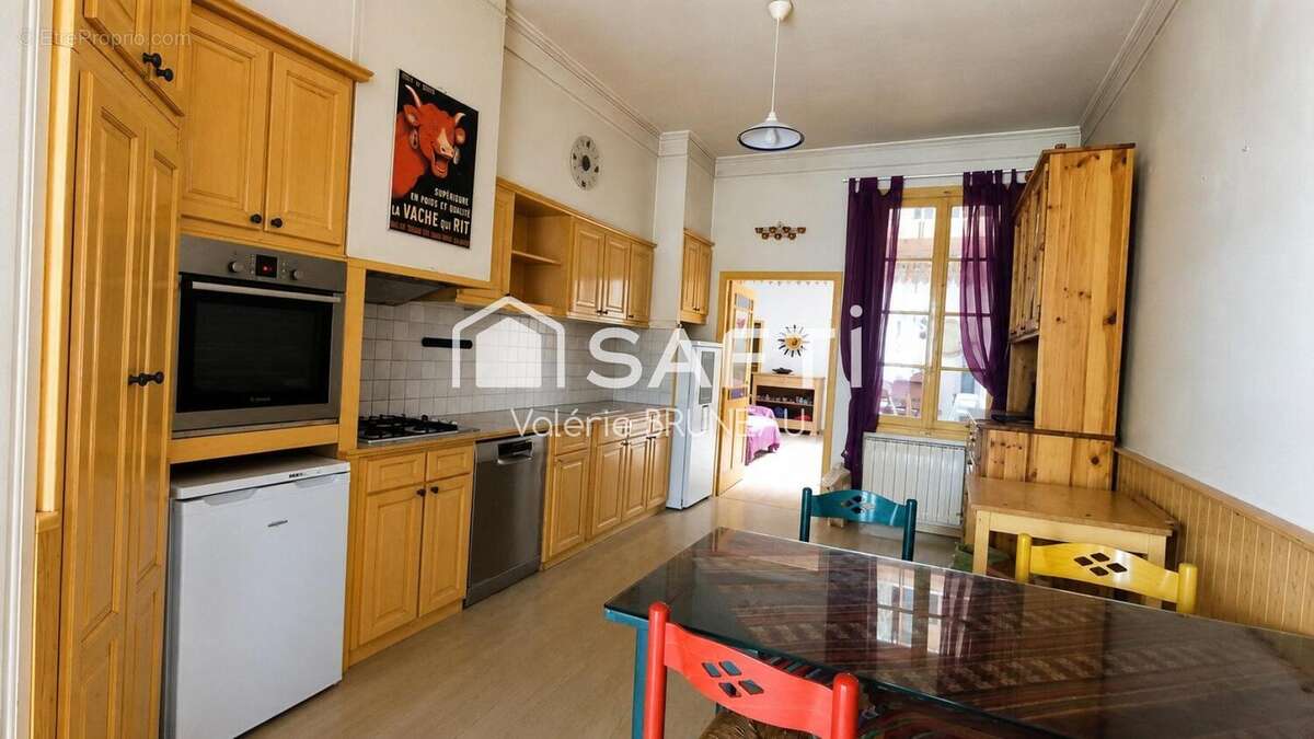 Maison 232 m² à Realmont  - photo 4
