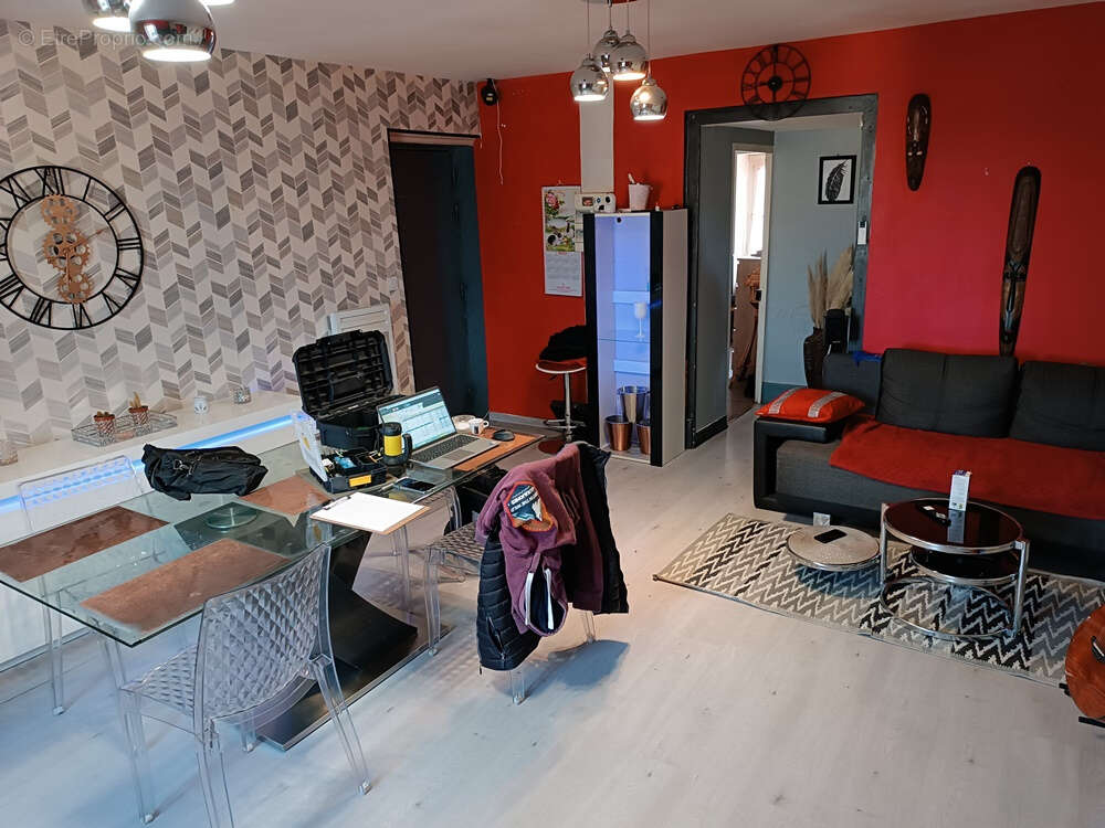 Appartement à FOURCHAMBAULT