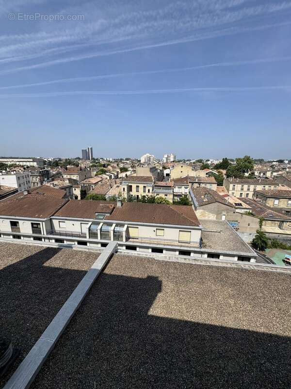 Appartement à BORDEAUX