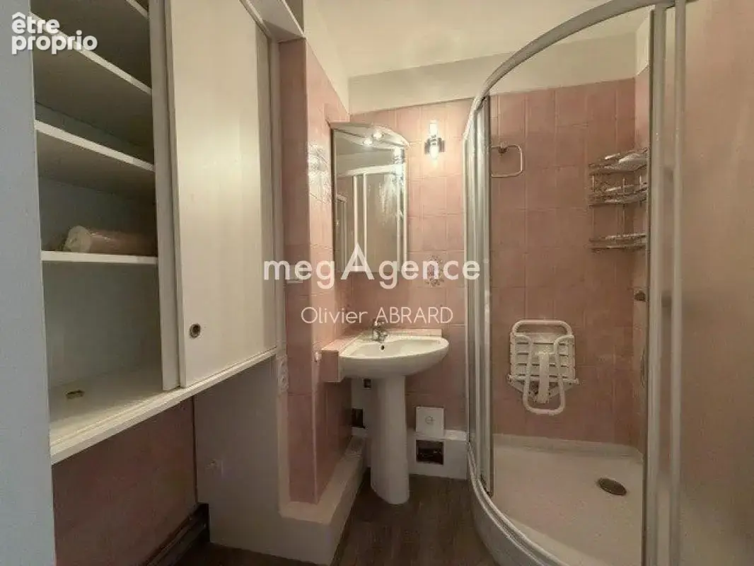 Grand t4 81 m2 +3 chambres + cave 8m2 + parking - photo 5