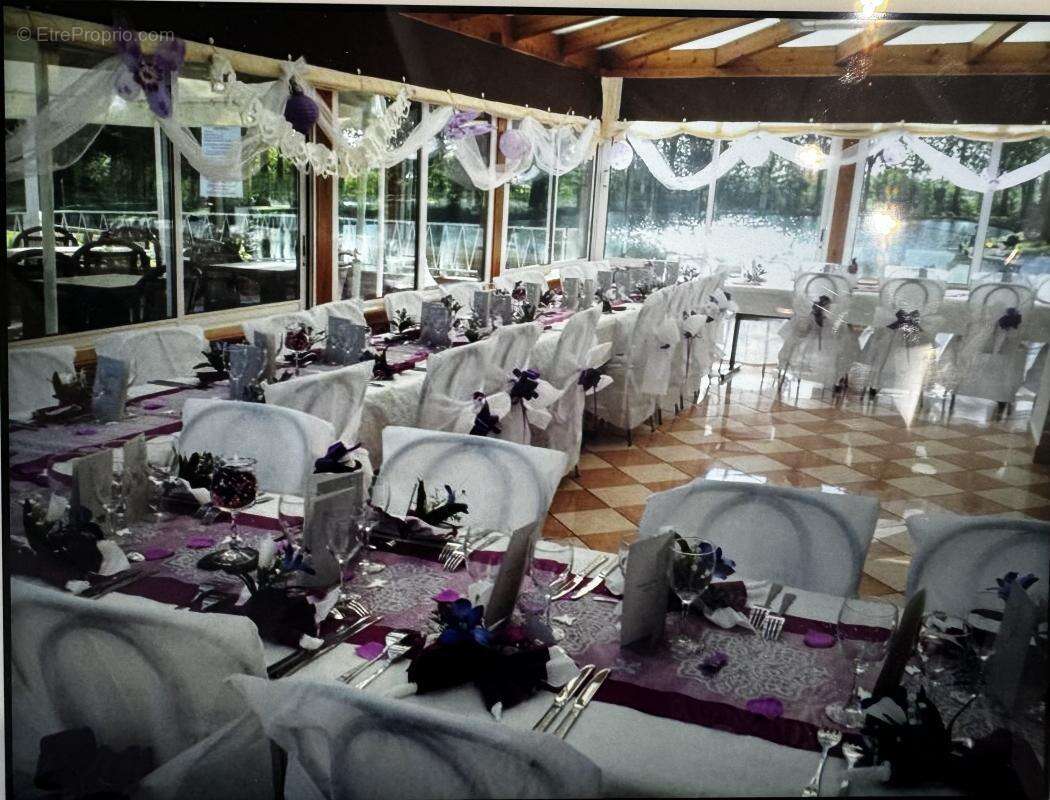 Commerce à ESCAUTPONT