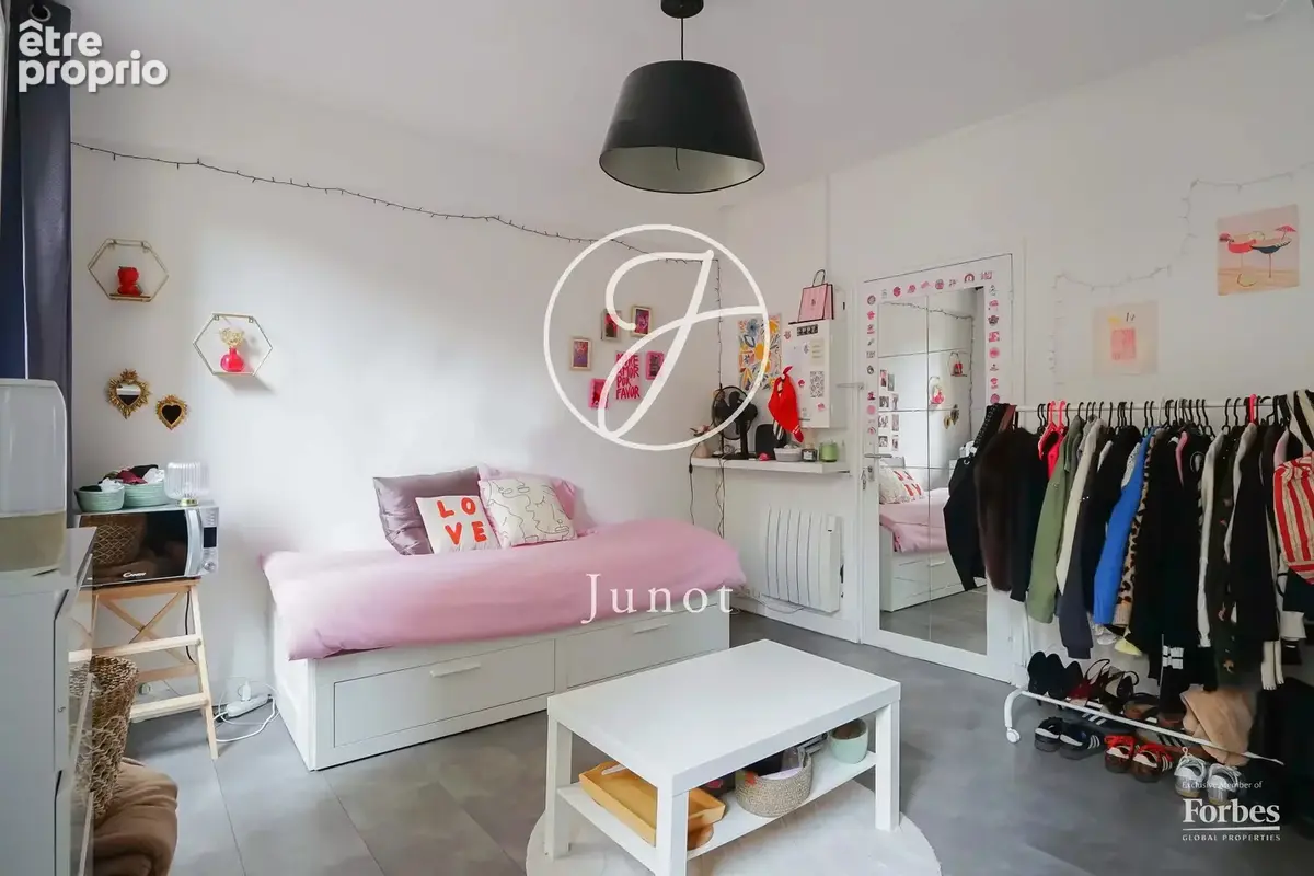 Paris 18e - RUE DES ABBESSES - Studio - 15,60m² Carrez - 1 chambre - photo 5