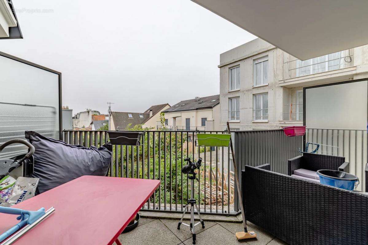 Appartement à CHENNEVIERES-SUR-MARNE