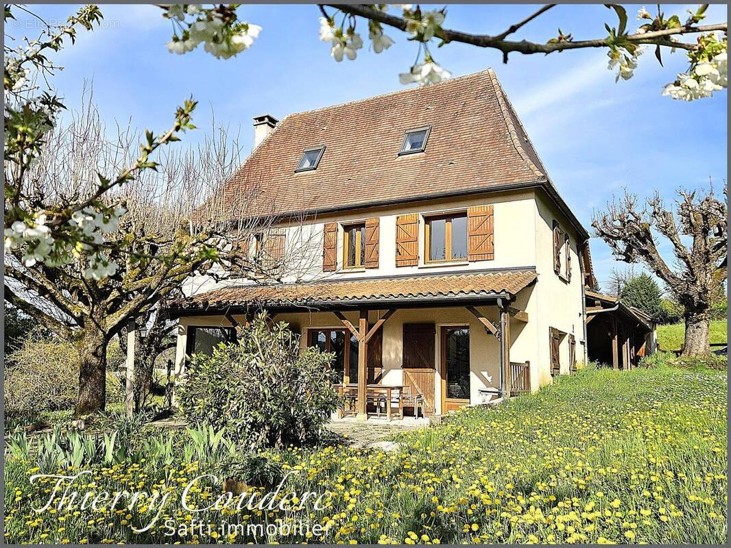 Photo 1 - Maison à PRATS-DE-CARLUX