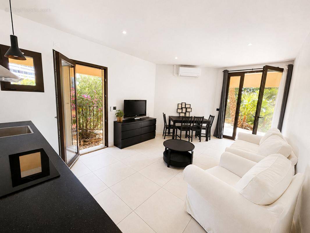 Appartement à FREJUS