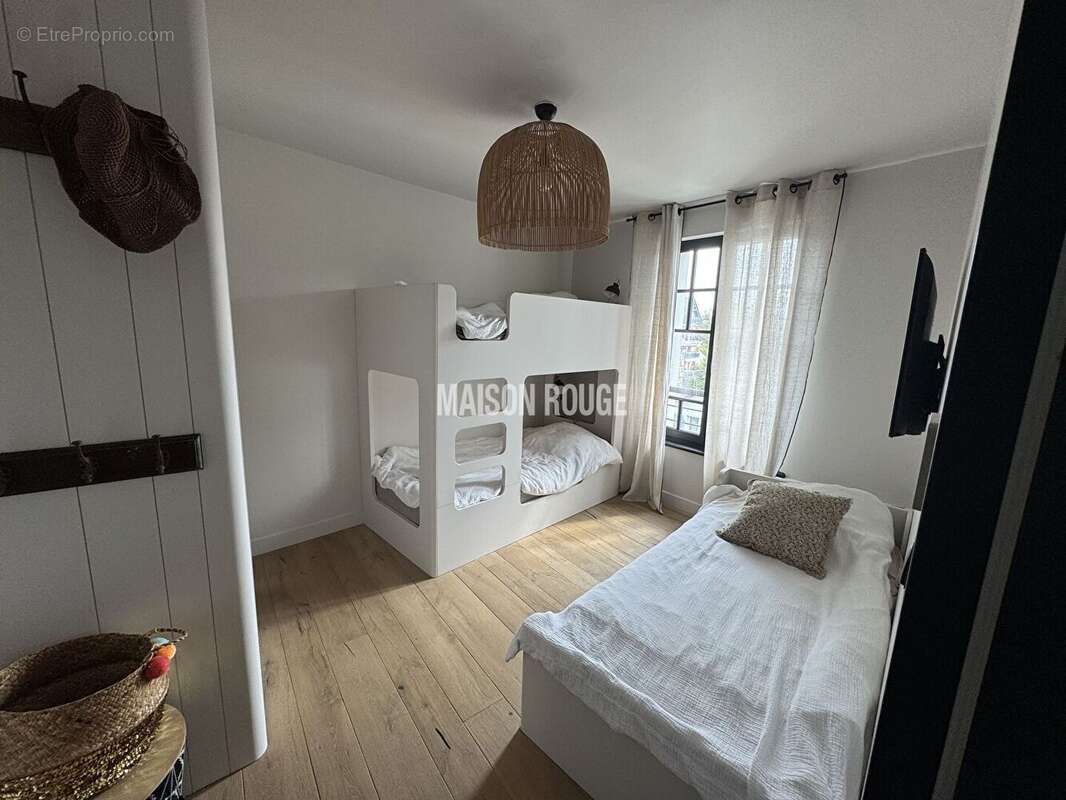 Dinard - Une propriété d'exception au coeur de la ville, où le caractère rencontre l'excellence contemporaine - photo 5