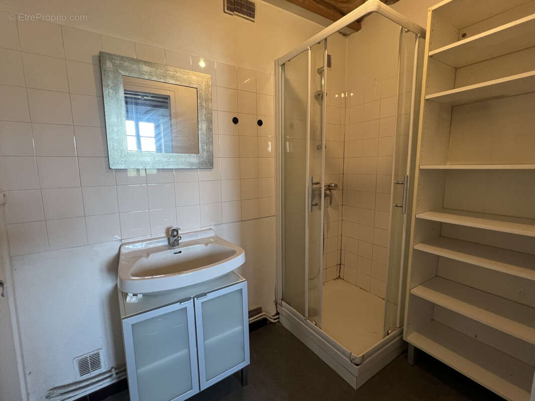 Appartement à MORNANT