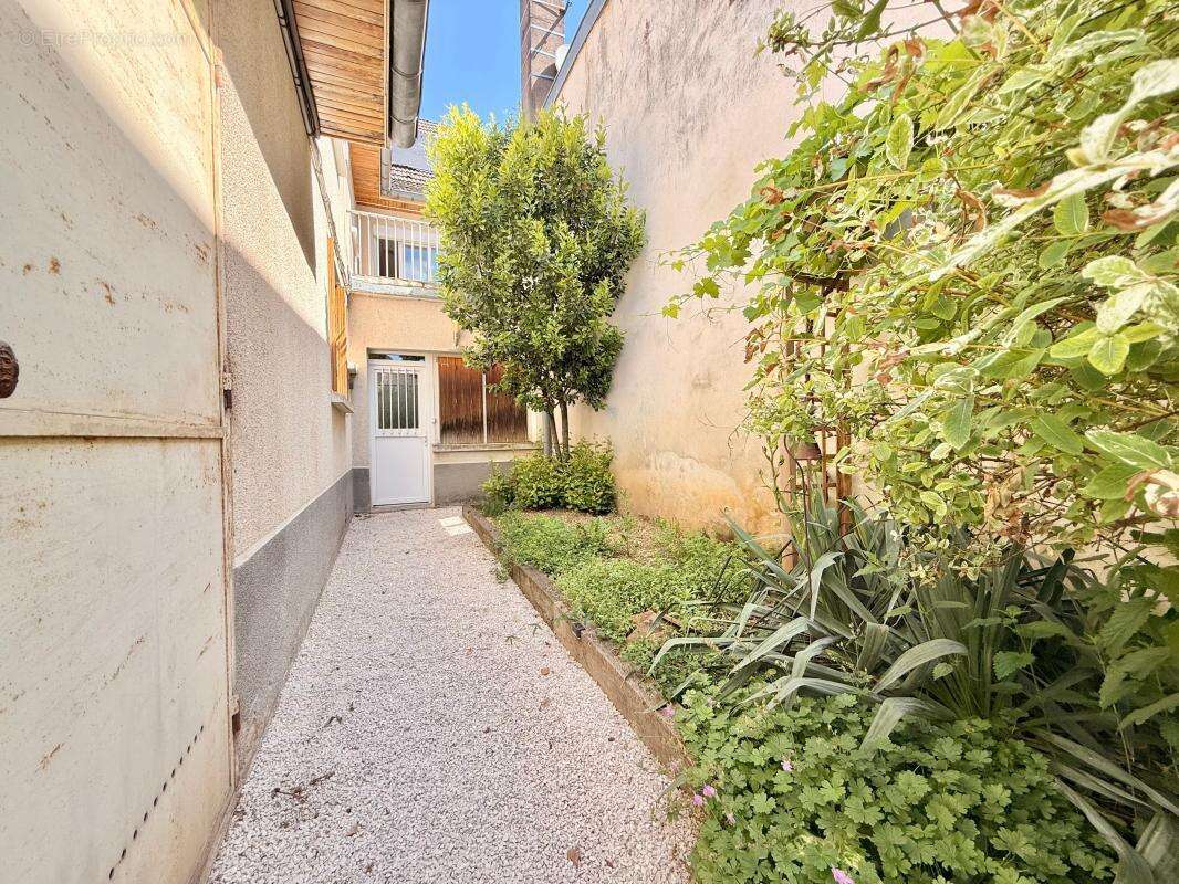 Appartement à PONTAILLER-SUR-SAONE