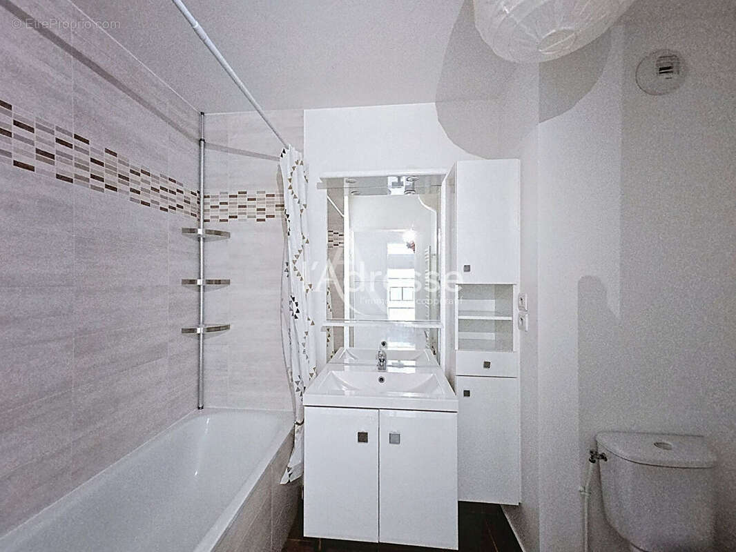 Appartement à QUINCY-VOISINS