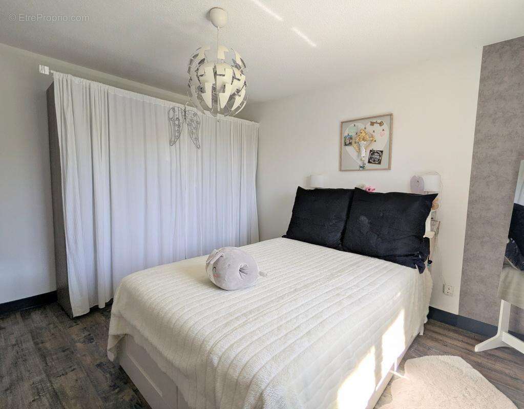 Maison 95 m² à Saint-Martin-De-Crau  - photo 10